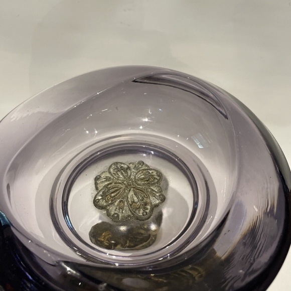 Vtg regency AMETHYST GLASS dish Compote Bowl footed Marble Brass Cherub Art Deco - Picture 4 of 7